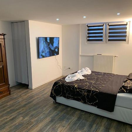Studio 45M2 Tres Calme Village-Neuf Esterno foto